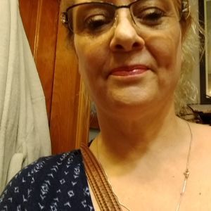 Meet your Posher, Kendra